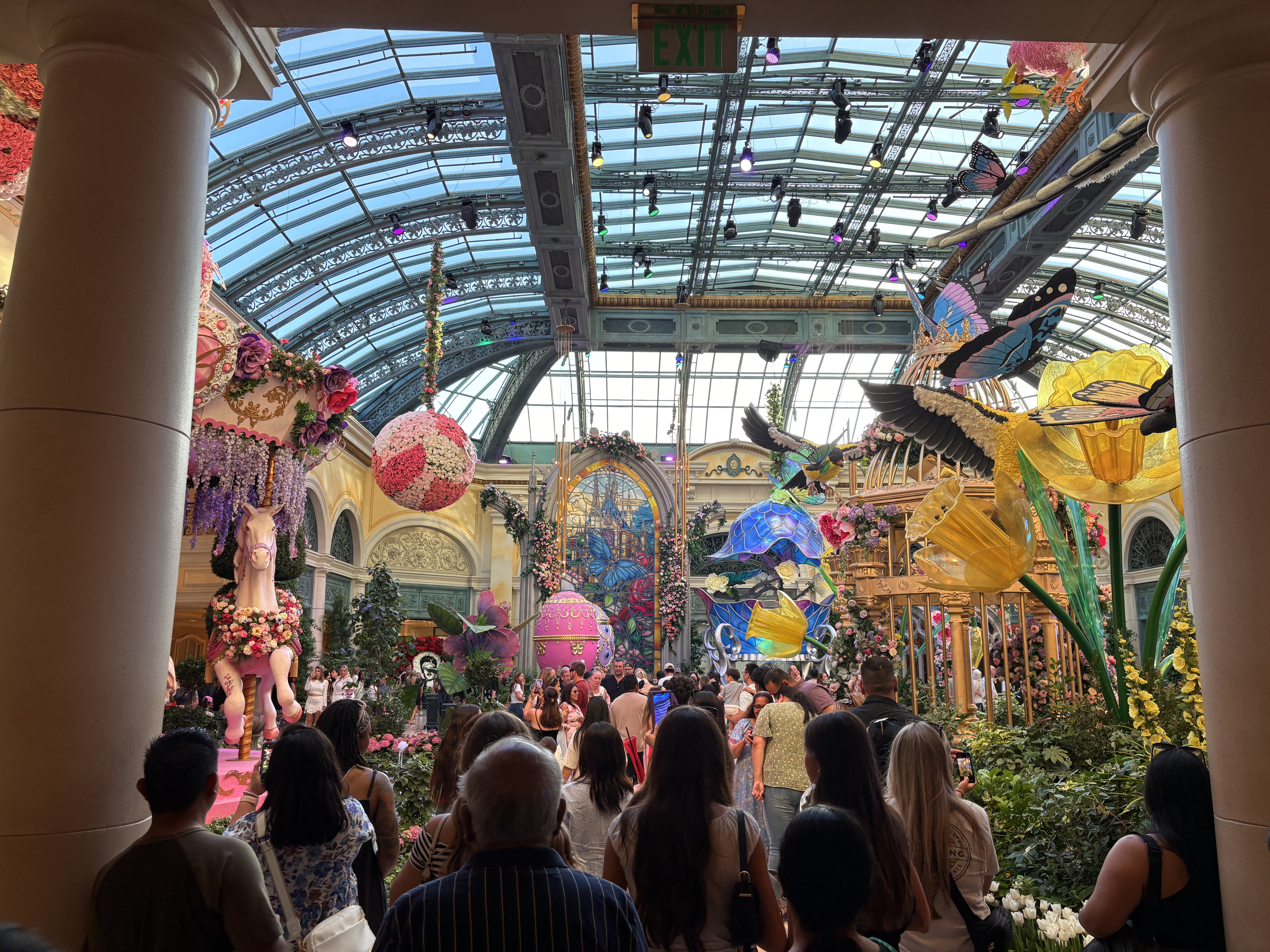 The garden inside Bellagio.